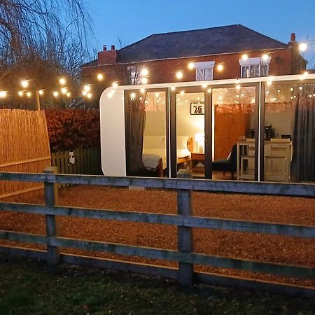 The Hideaway At Hopley House Apartman Warmingham Kültér fotó